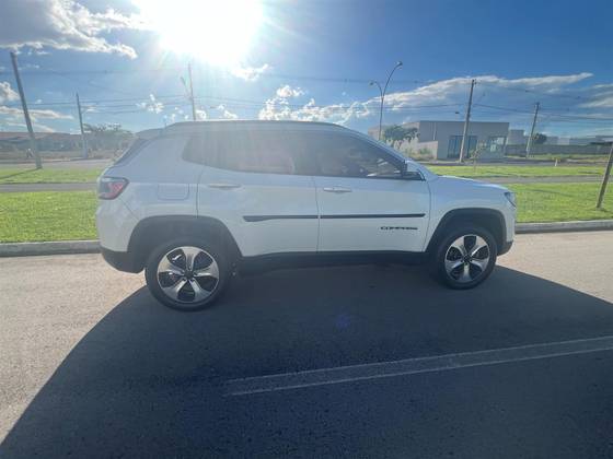 JEEP COMPASS 2.0 16V DIESEL LONGITUDE 4X4 AUTOMÁTICO JEEP COMPASS 2.0 16V DIESEL LONGITUDE 4X4 AUTOMÁTICO